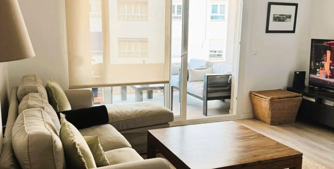 Sale of middle floor apartment in La Campana 15