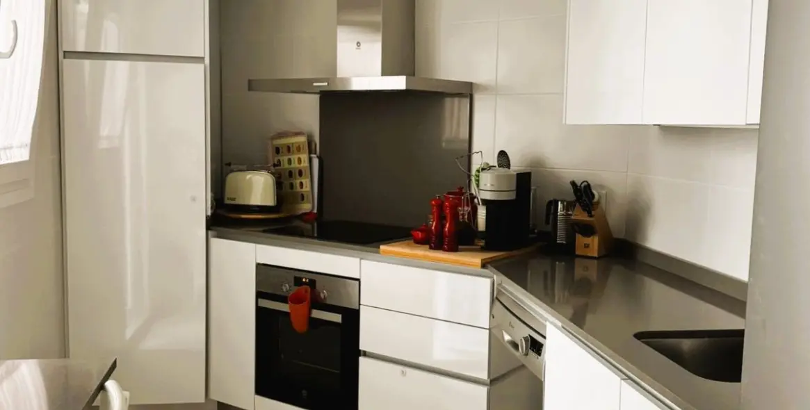 Sale of middle floor apartment in La Campana 19