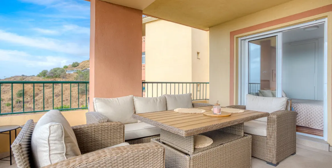 Sale of middle floor apartment in Riviera del Sol 8