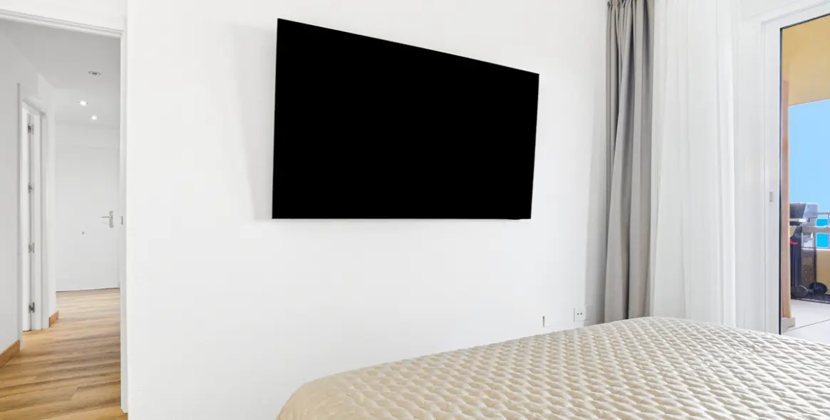 Sale of middle floor apartment in Riviera del Sol 17