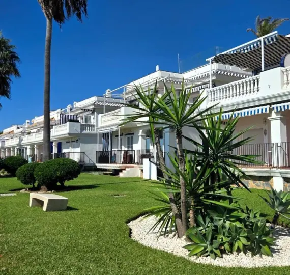 Продажа апартаментов на среднем этаже в Mijas Costa