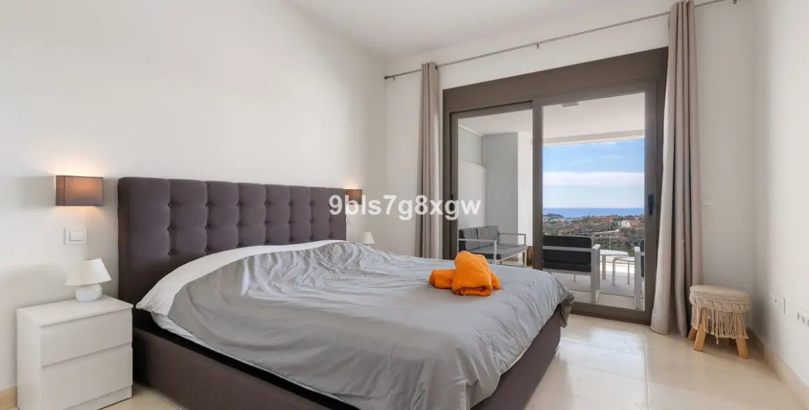 Продажа апартаментов на среднем этаже в Casares Playa 19