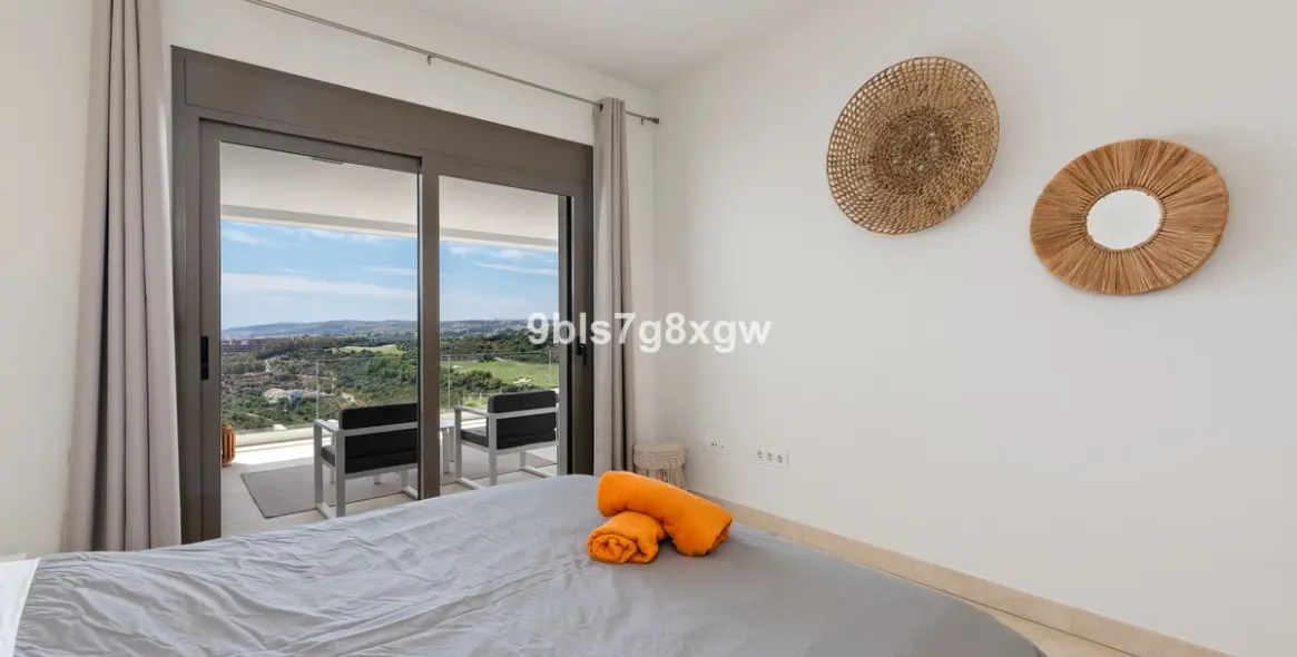 Продажа апартаментов на среднем этаже в Casares Playa 20