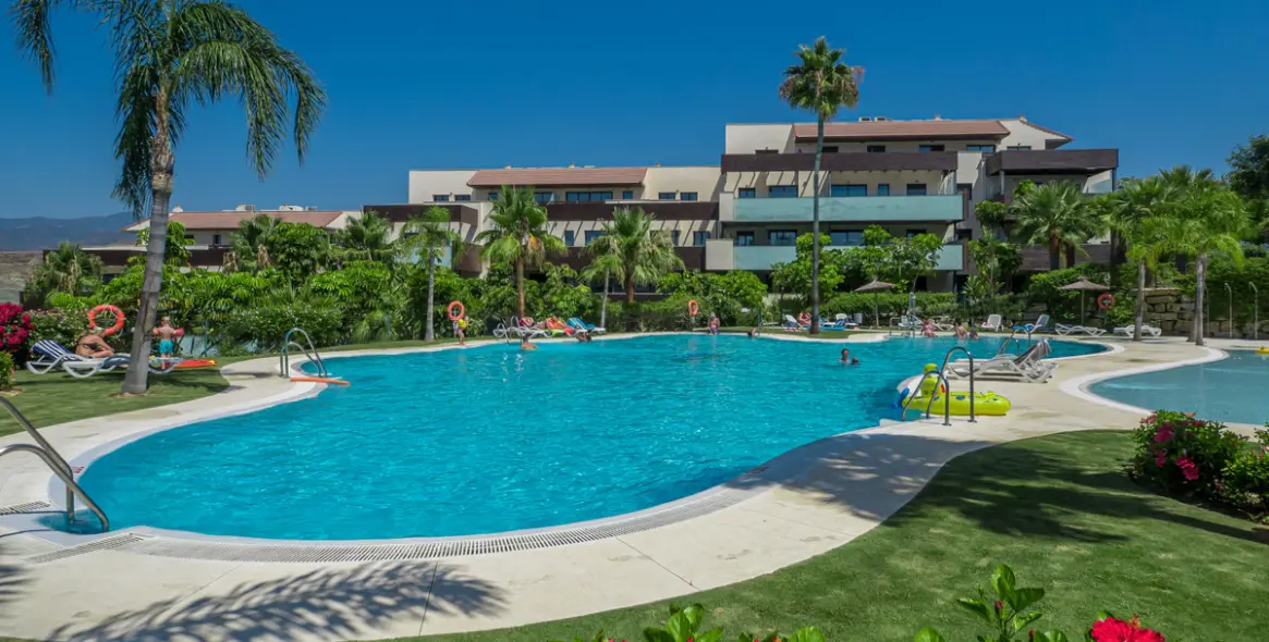 Sale of ground floor apartment in Los Flamingos 2