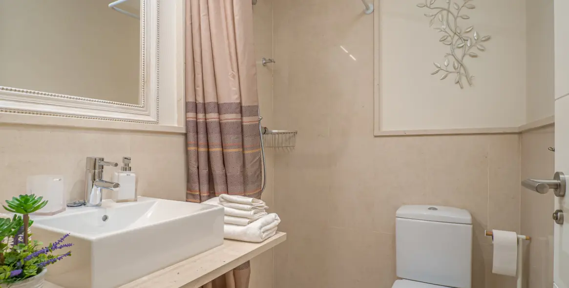 Sale of ground floor apartment in Los Flamingos 21