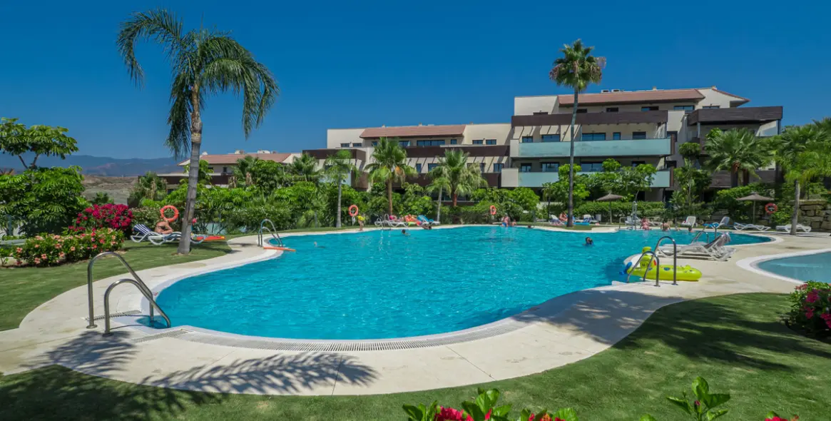 Sale of ground floor apartment in Los Flamingos 24