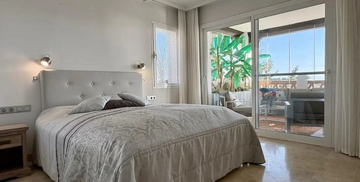 Продажа апартаментов на среднем этаже в Calahonda 17