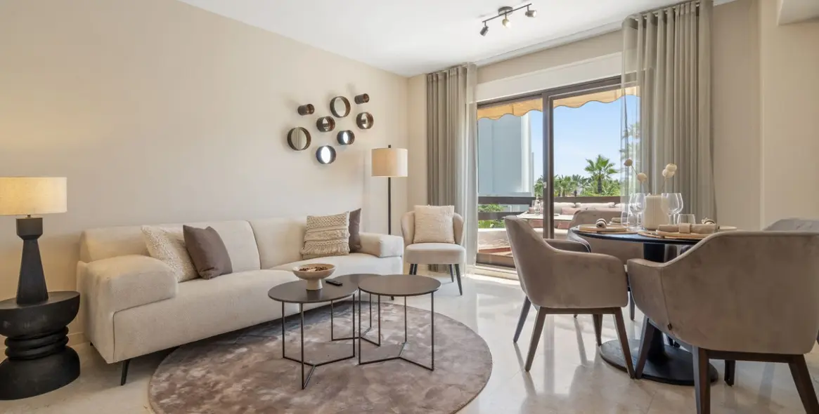 Sale of middle floor apartment in Estepona (district Estepona) 1