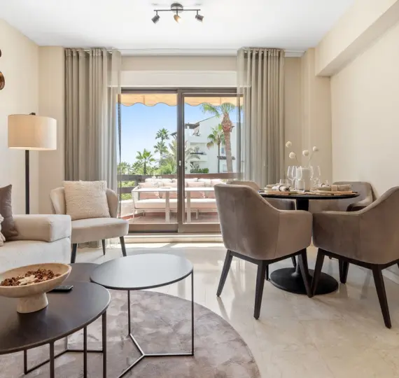 Middle floor apartment R5207728