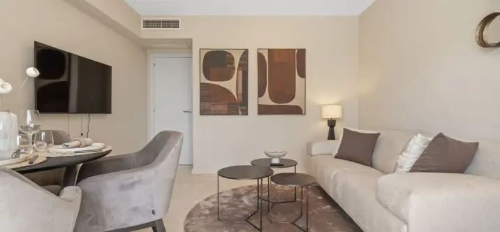 Middle floor apartment R5207728 4