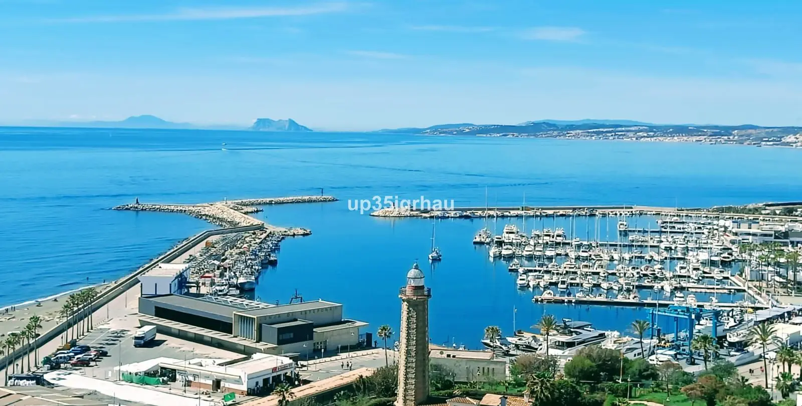 Venta de ático en Estepona 1
