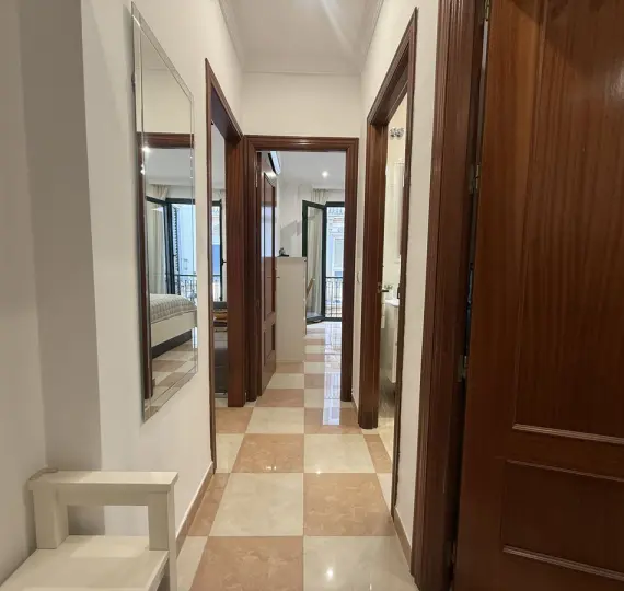 Sale of middle floor apartment in Málaga Centro
