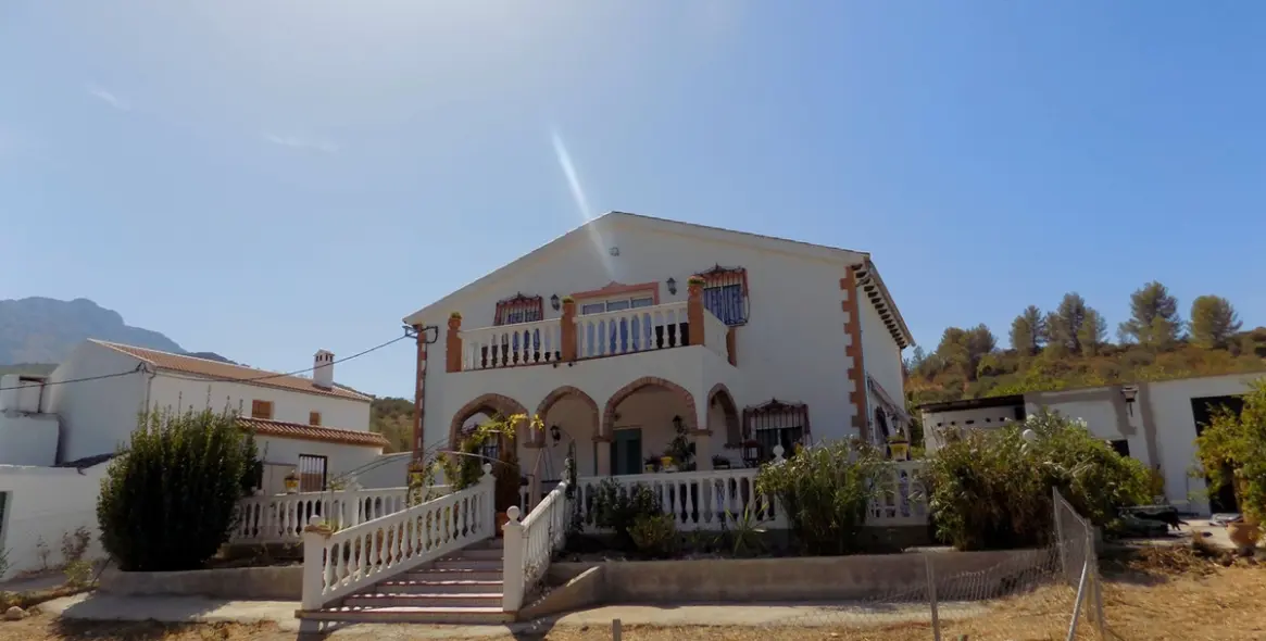 Sale of finca - cortijo in El Burgo 2