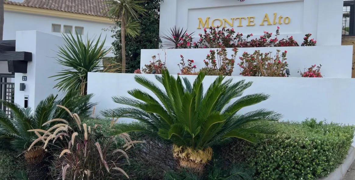 Sale of townhouse in La Cala Golf 31