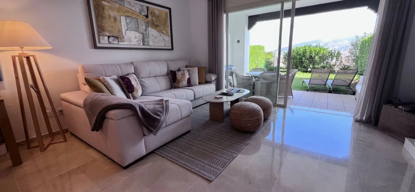 Sale of townhouse in La Cala Golf 4