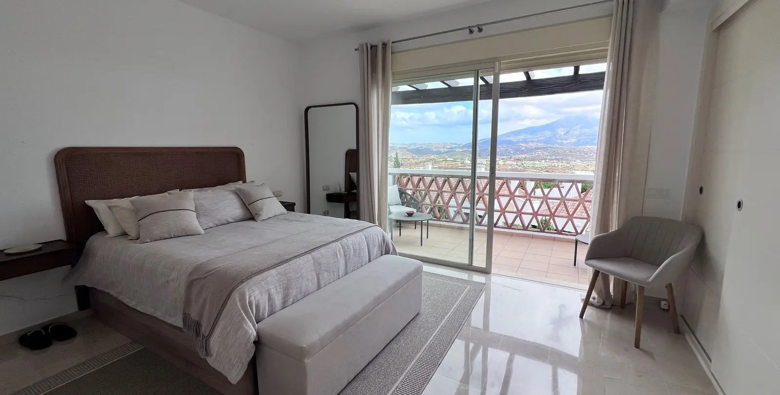 Venta de adosado en La Cala Golf 14