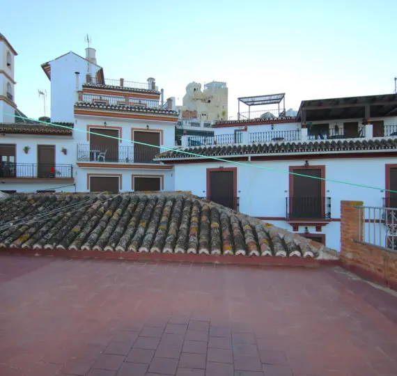 Sale of middle floor apartment in Guaro