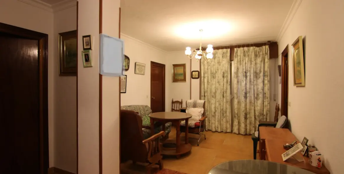 Sale of middle floor apartment in Guaro 4