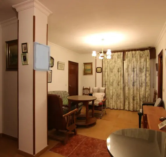 Sale of middle floor apartment in Guaro