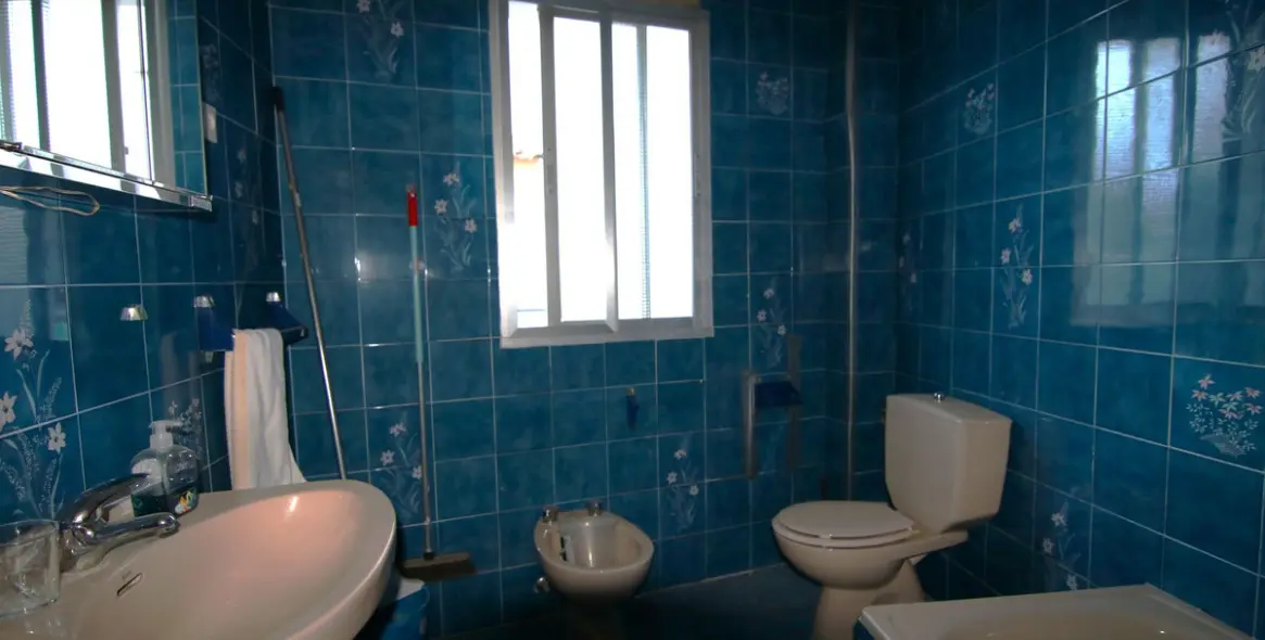 Sale of middle floor apartment in Guaro 19