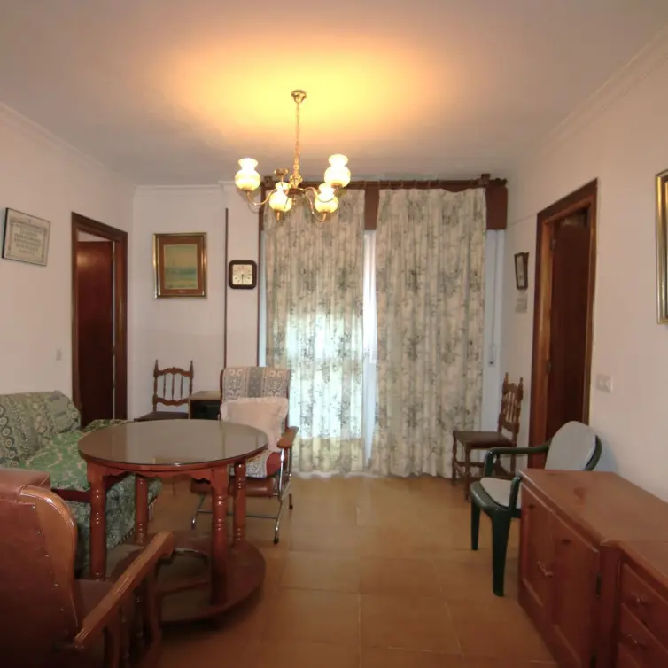 Sale of middle floor apartment in Guaro
