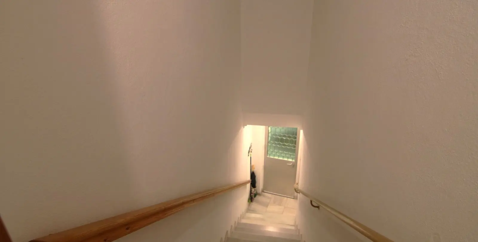 Sale of middle floor apartment in Guaro 26