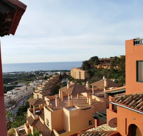 Sale of penthouse duplex in Calahonda