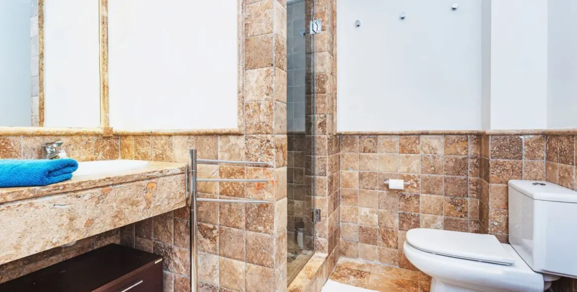 Sale of ground floor apartment in Benahavís 16