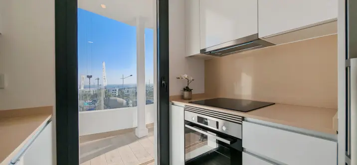 Middle floor apartment R4888849 3