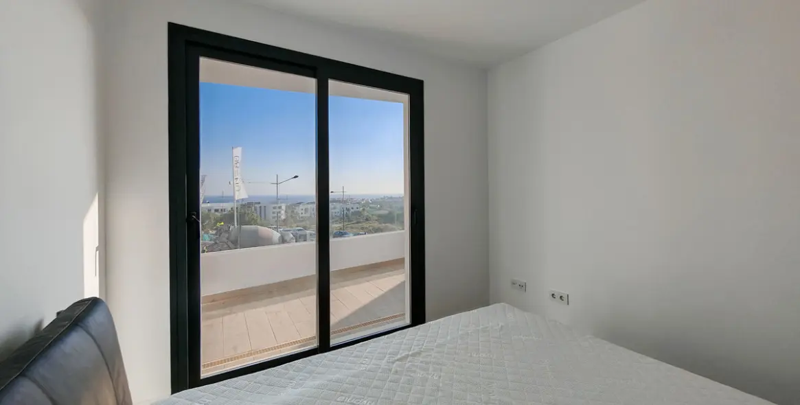 Sale of middle floor apartment in Estepona (district Estepona) 5