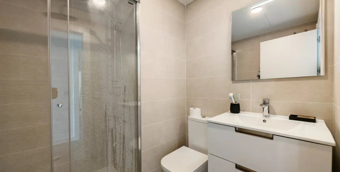 Sale of middle floor apartment in Estepona (district Estepona) 10