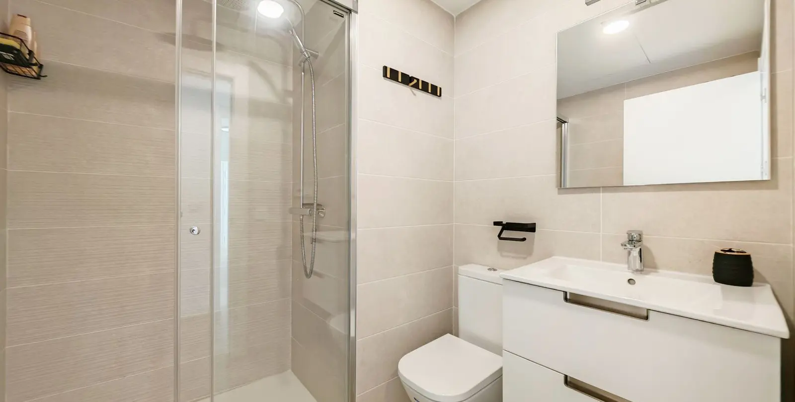 Продажа апартаментов на среднем этаже в Estepona 9
