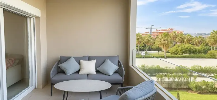 Продажа апартаментов на среднем этаже в Nueva Andalucía 0