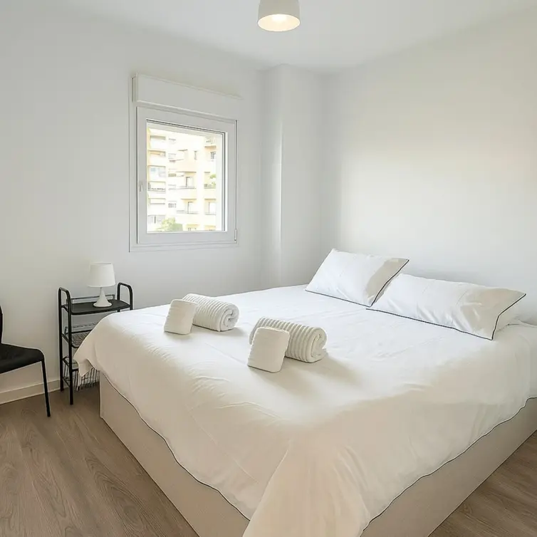 Sale of middle floor apartment in Nueva Andalucía