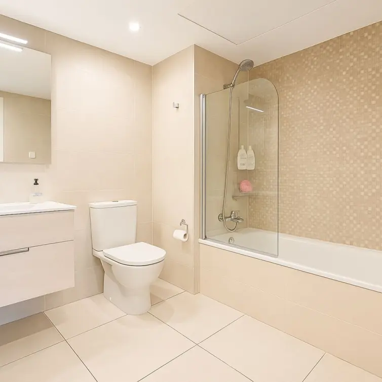 Sale of middle floor apartment in Nueva Andalucía