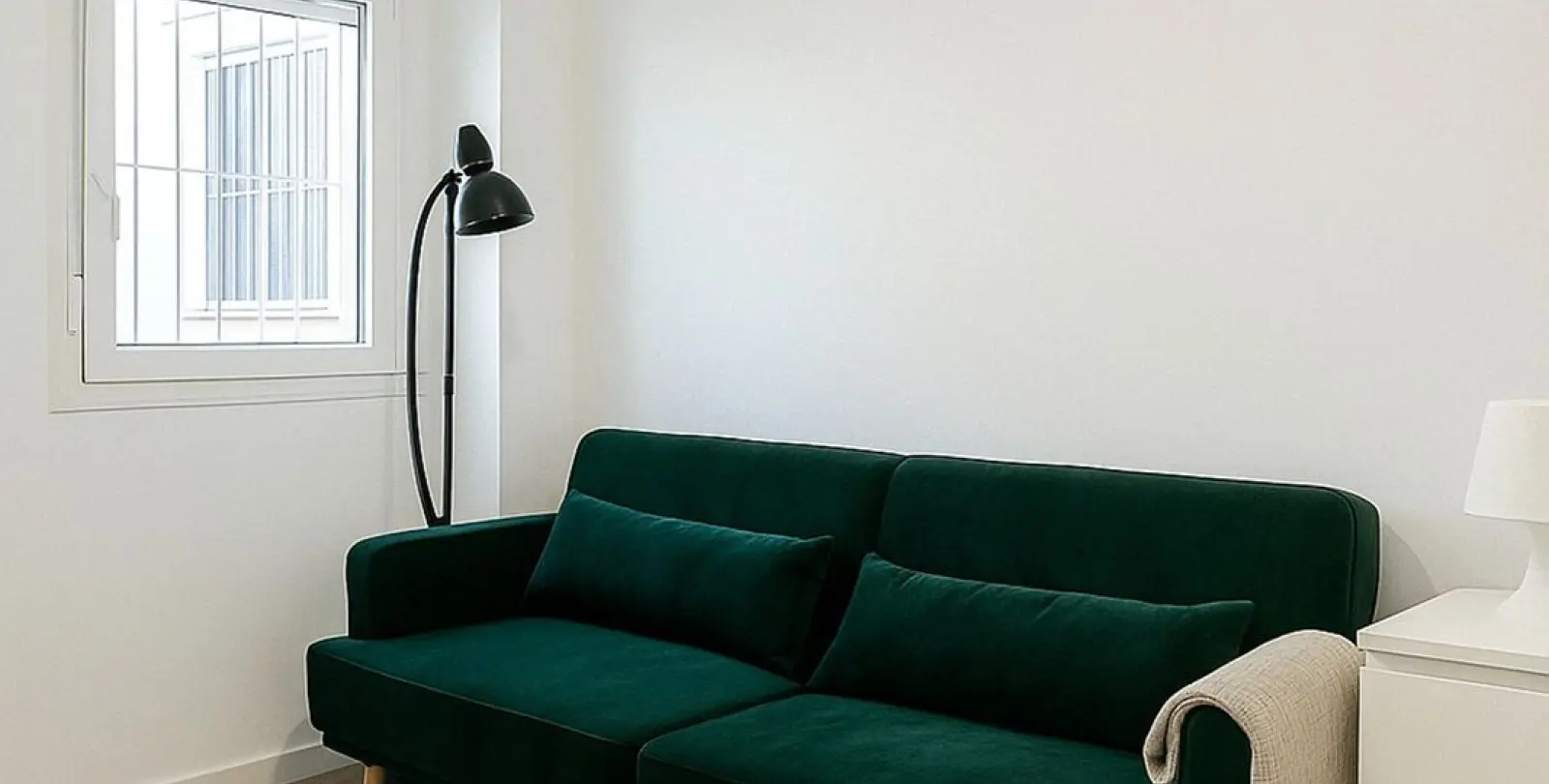 Sale of middle floor apartment in Nueva Andalucía 8