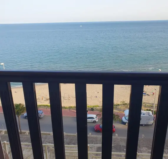 Продажа апартаментов на среднем этаже в Carvajal