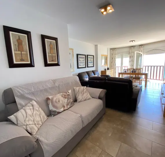 Продажа апартаментов на среднем этаже в Carvajal