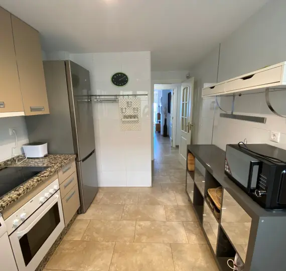 Продажа апартаментов на среднем этаже в Carvajal