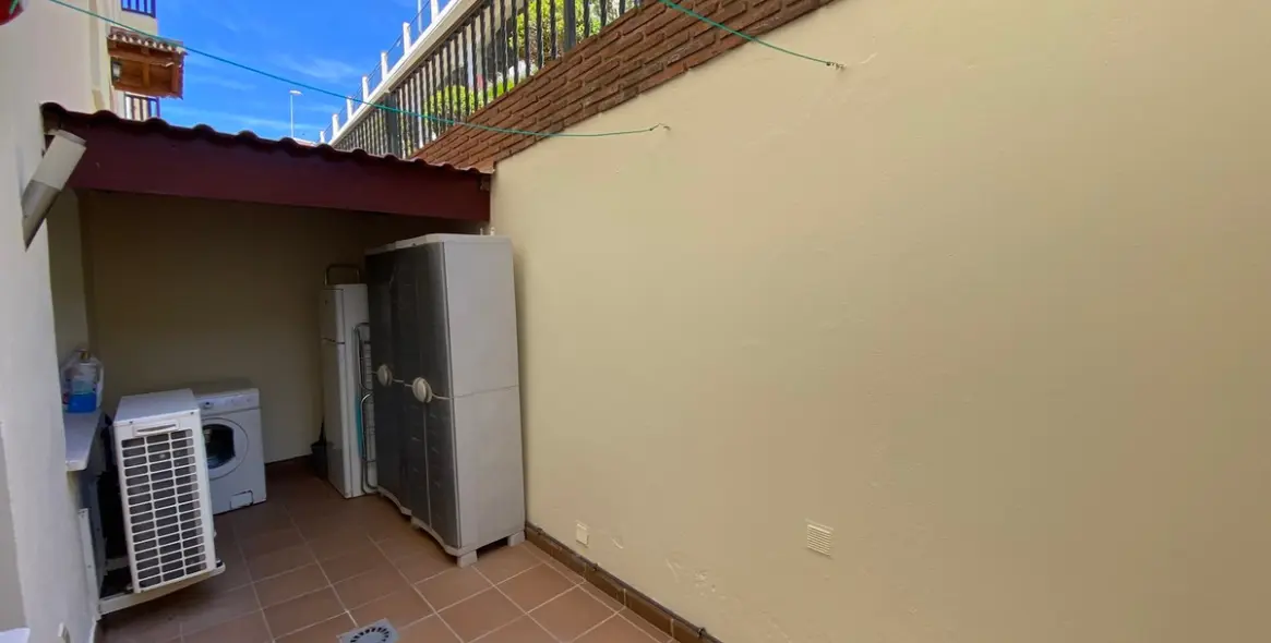 Продажа апартаментов на среднем этаже в Carvajal 47