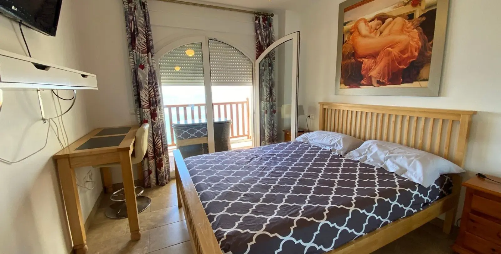 Venta de apartamento en planta media en Carvajal 36