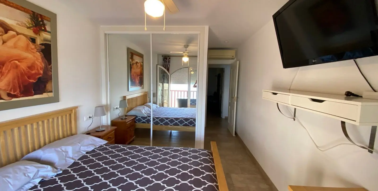 Venta de apartamento en planta media en Carvajal 37