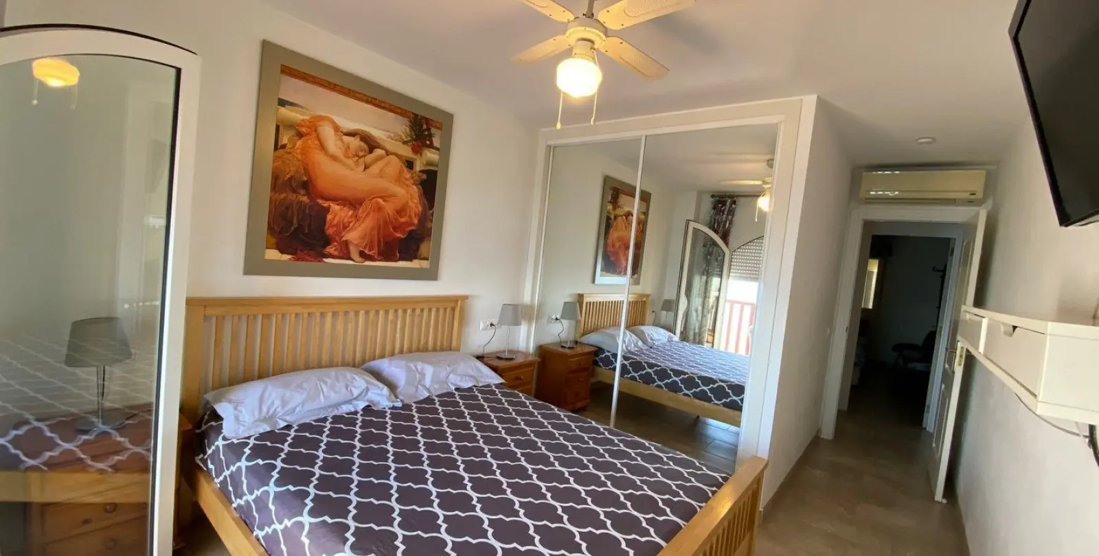Venta de apartamento en planta media en Carvajal 38