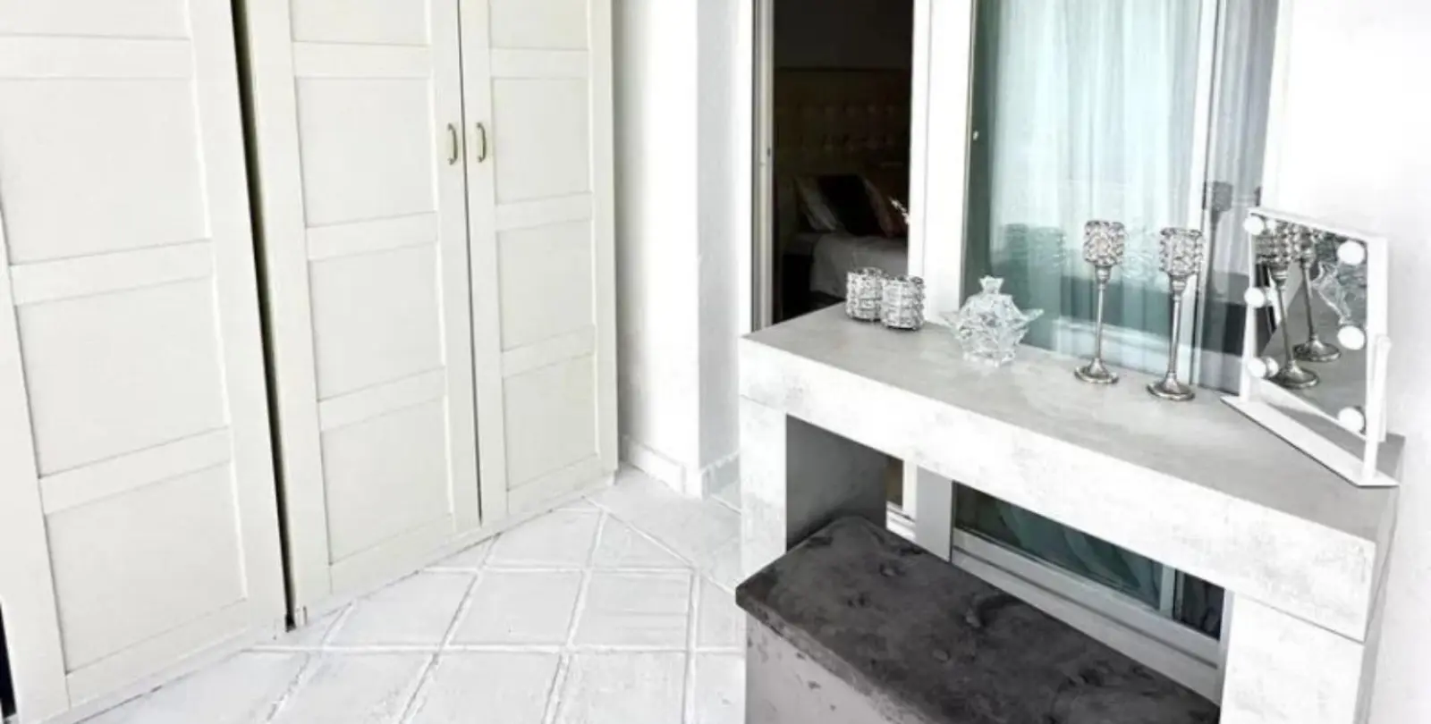 Venta de apartamento en planta baja en Guadalmina Alta 13