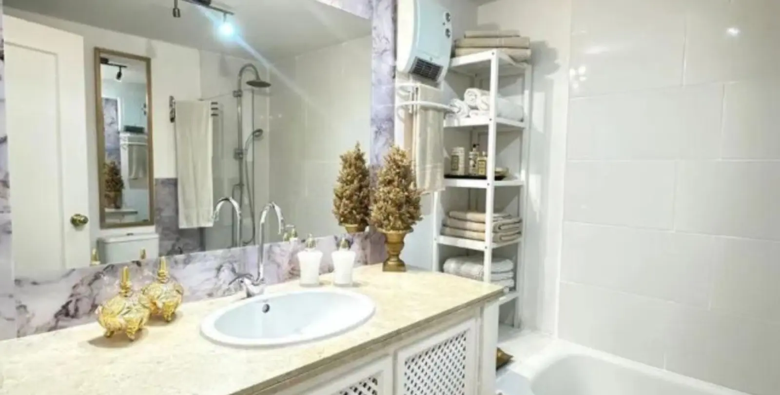 Venta de apartamento en planta baja en Guadalmina Alta 16