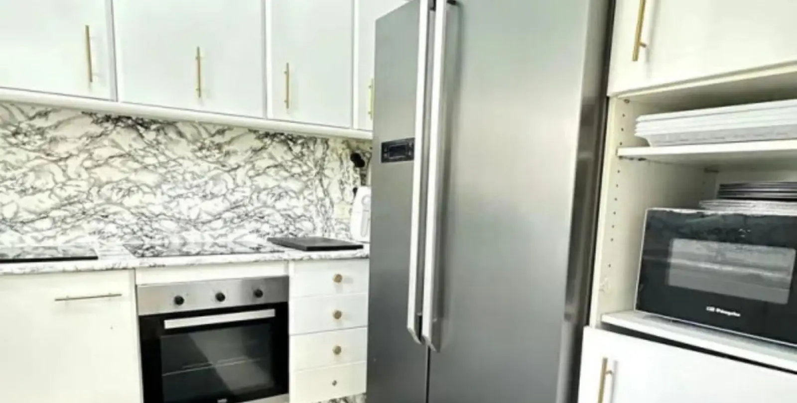 Venta de apartamento en planta baja en Guadalmina Alta 23