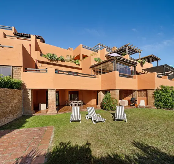 Sale of ground floor apartment in Casares Playa