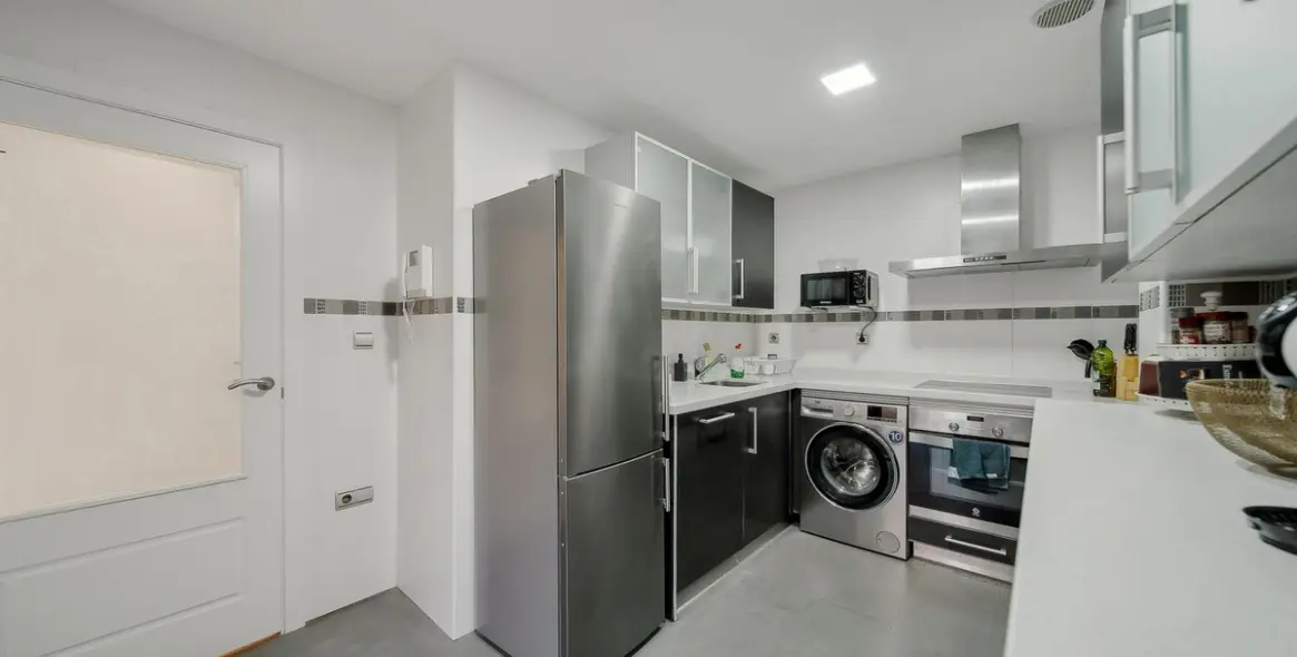 Sale of ground floor apartment in Casares Playa 25