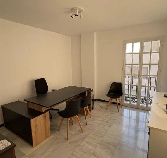 Продажа апартаментов на среднем этаже в Marbella