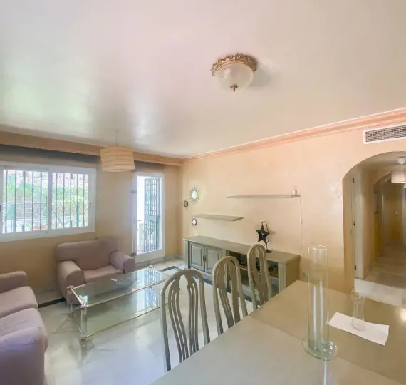 Venta de apartamento en planta baja en Nagüeles